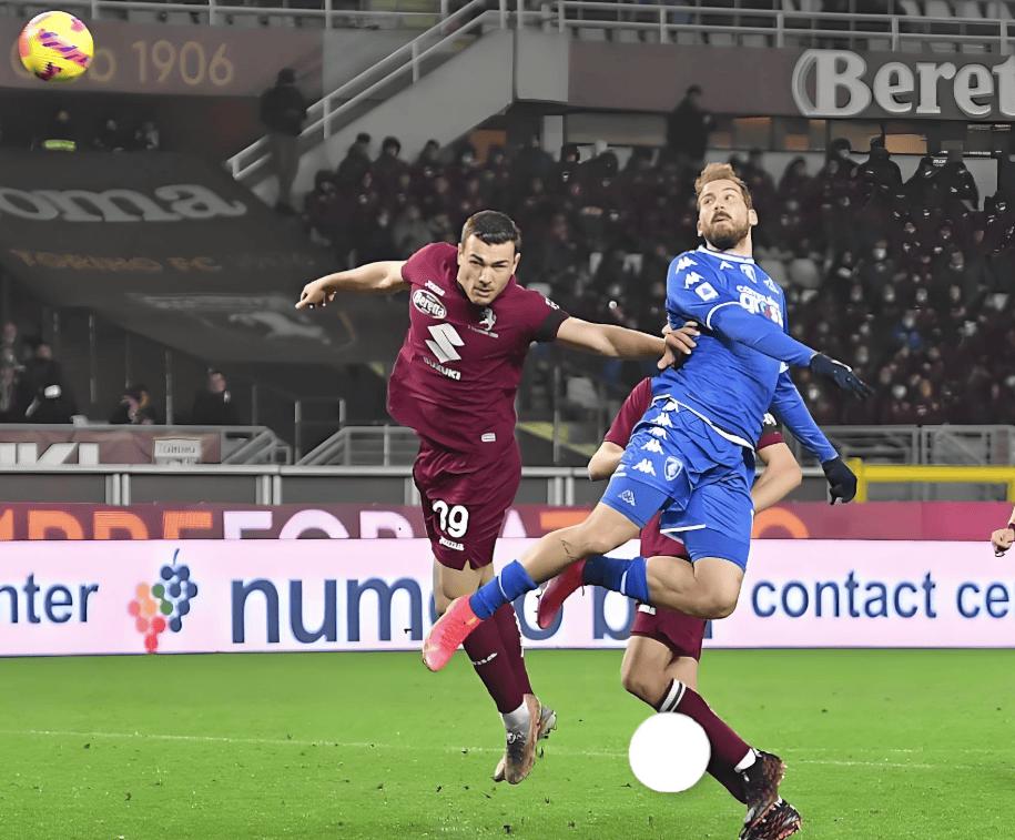 包含都灵主场告负，保级形势日益困难的词条