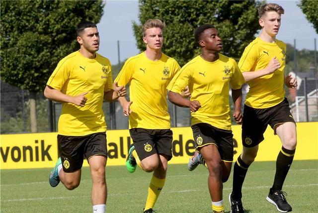 包含圣埃蒂安趋势明显，多特蒙德需提高警惕的词条