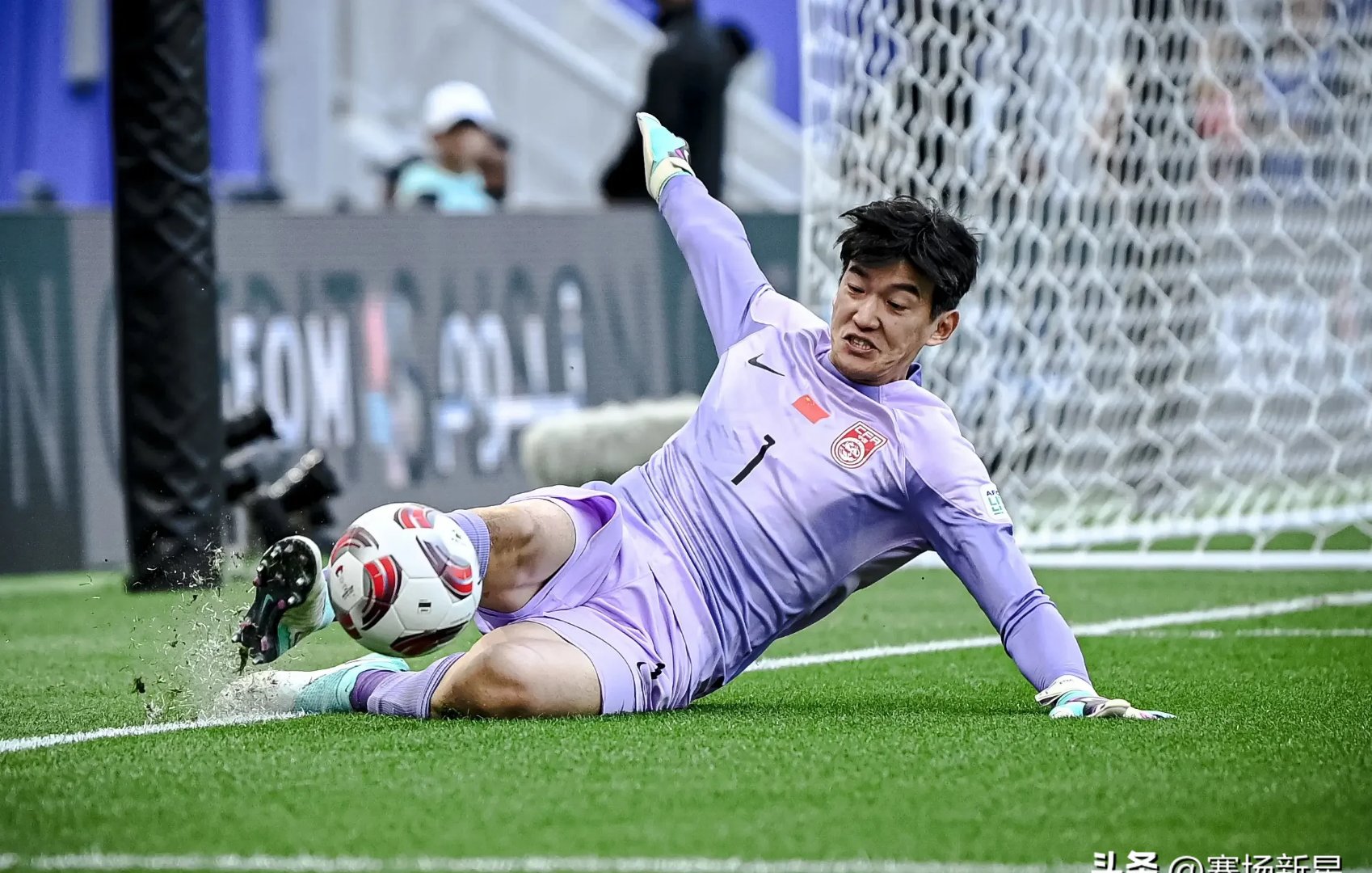 上港门将扑出点球，力保球队不败纪录！
