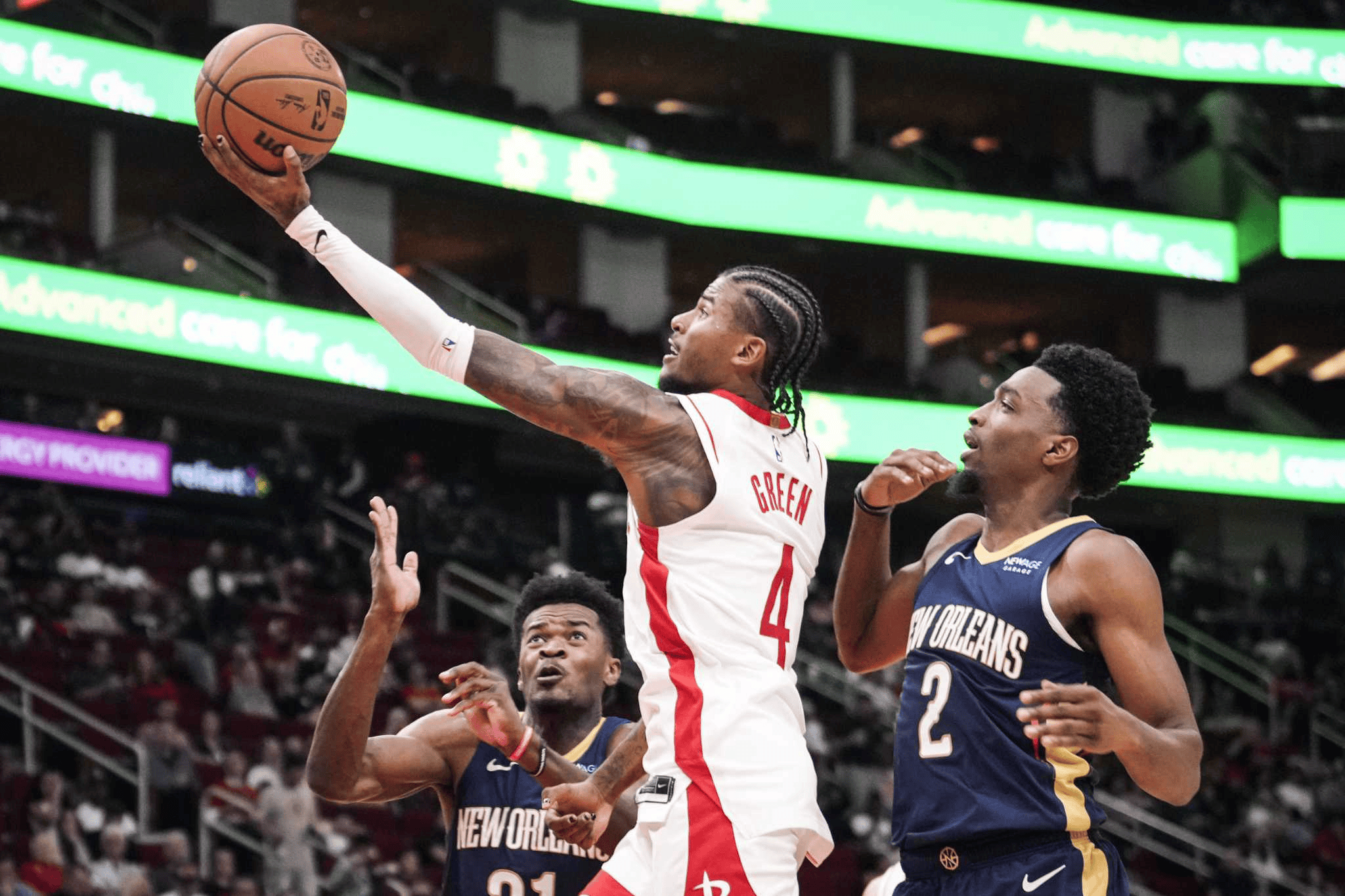 欧洲赛场传奇之战在鹈鹕球场上演，火药味十足的简单介绍