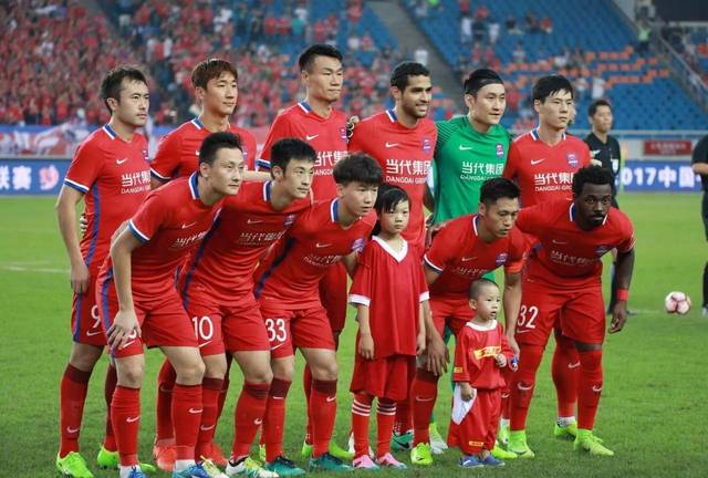 关于武汉卓尔主场战平重庆力帆，互有取舍的信息