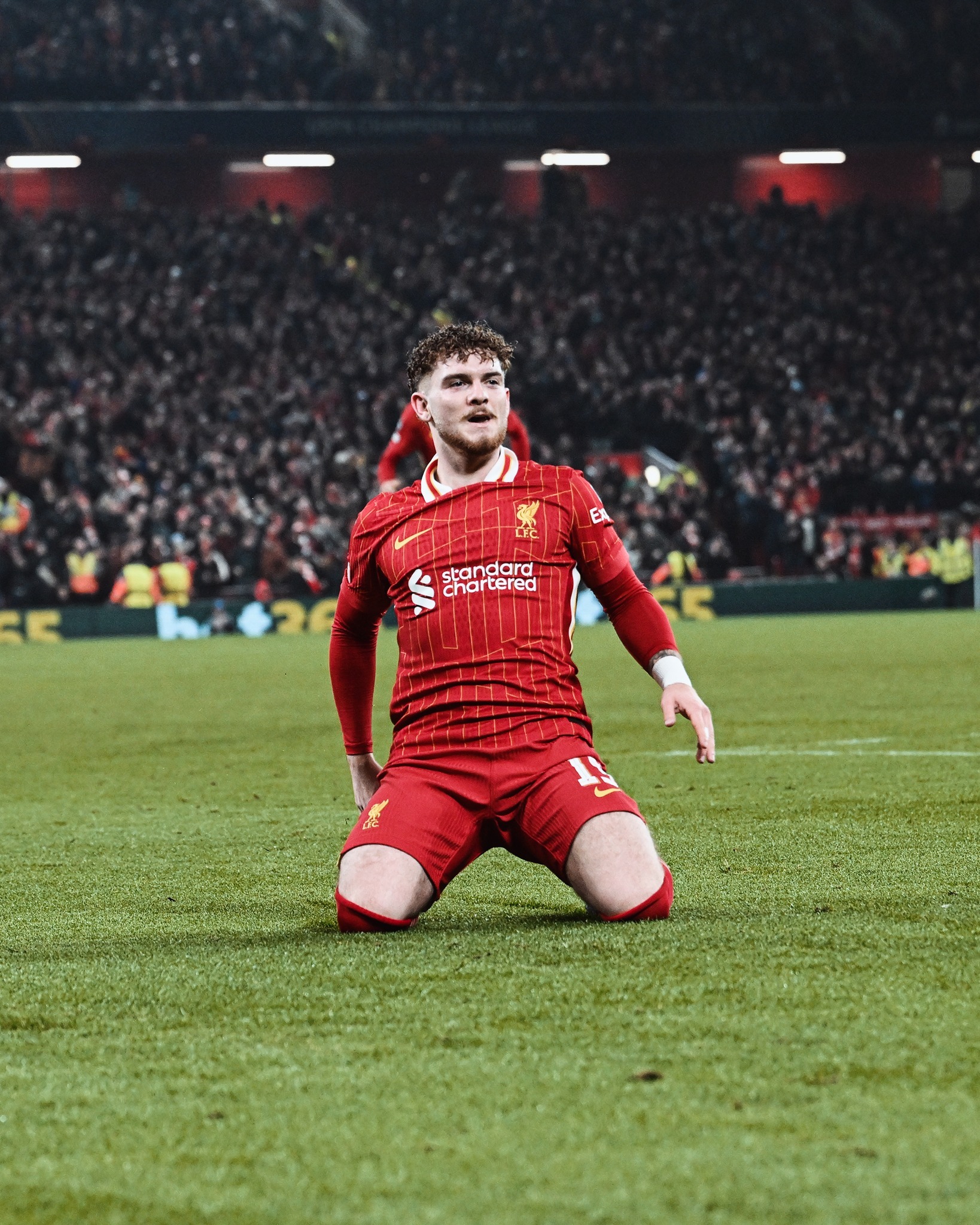 包含利物浦客场逆转晋级，翻盘表现抢眼的词条