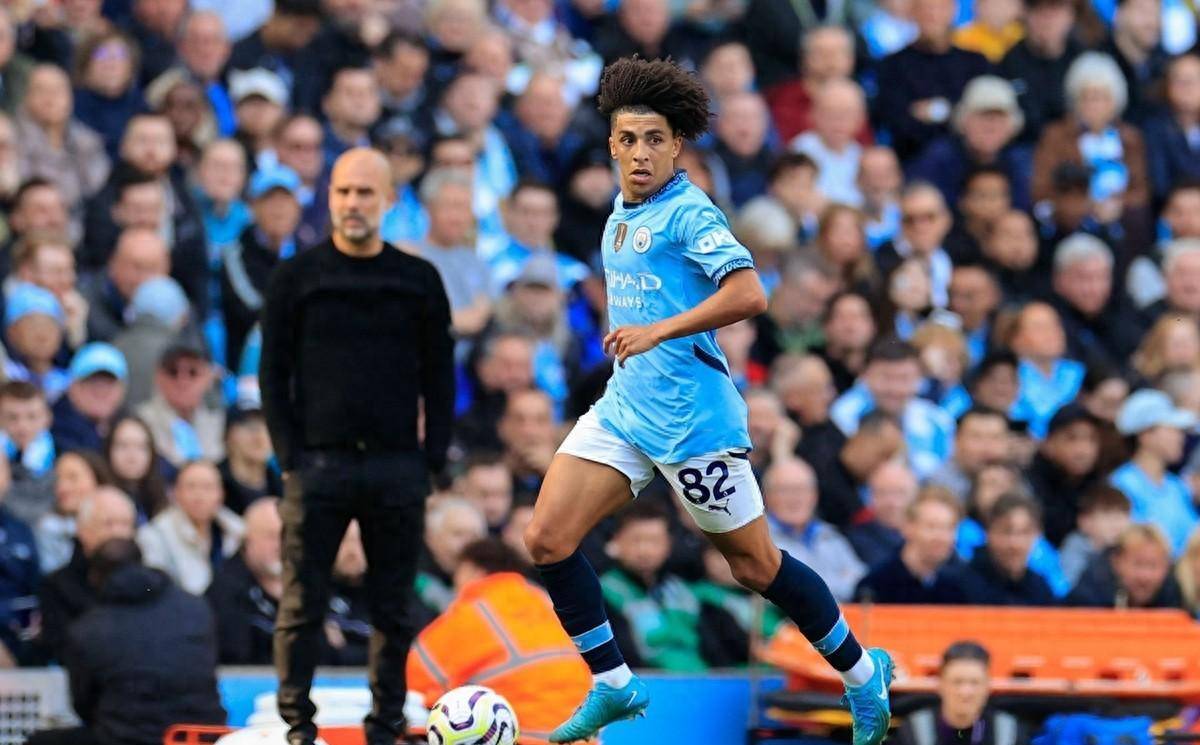 曼城轻松击败富勒姆，继续领跑