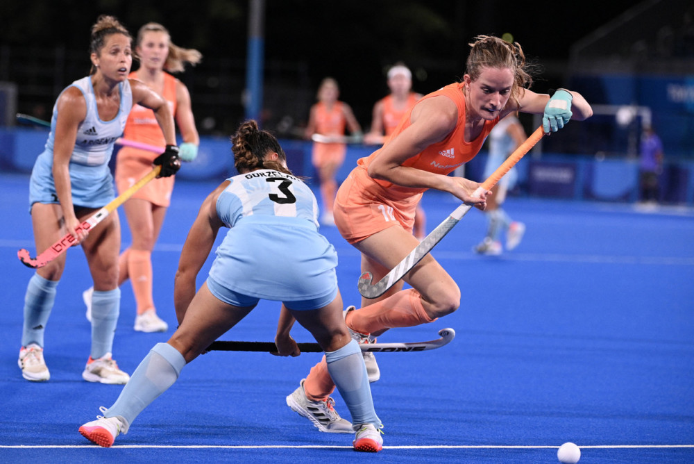 荷兰队获得女子曲棍球比赛冠军