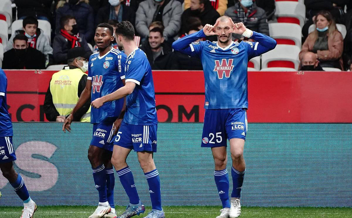 重量级球星在国外联赛中发挥出色