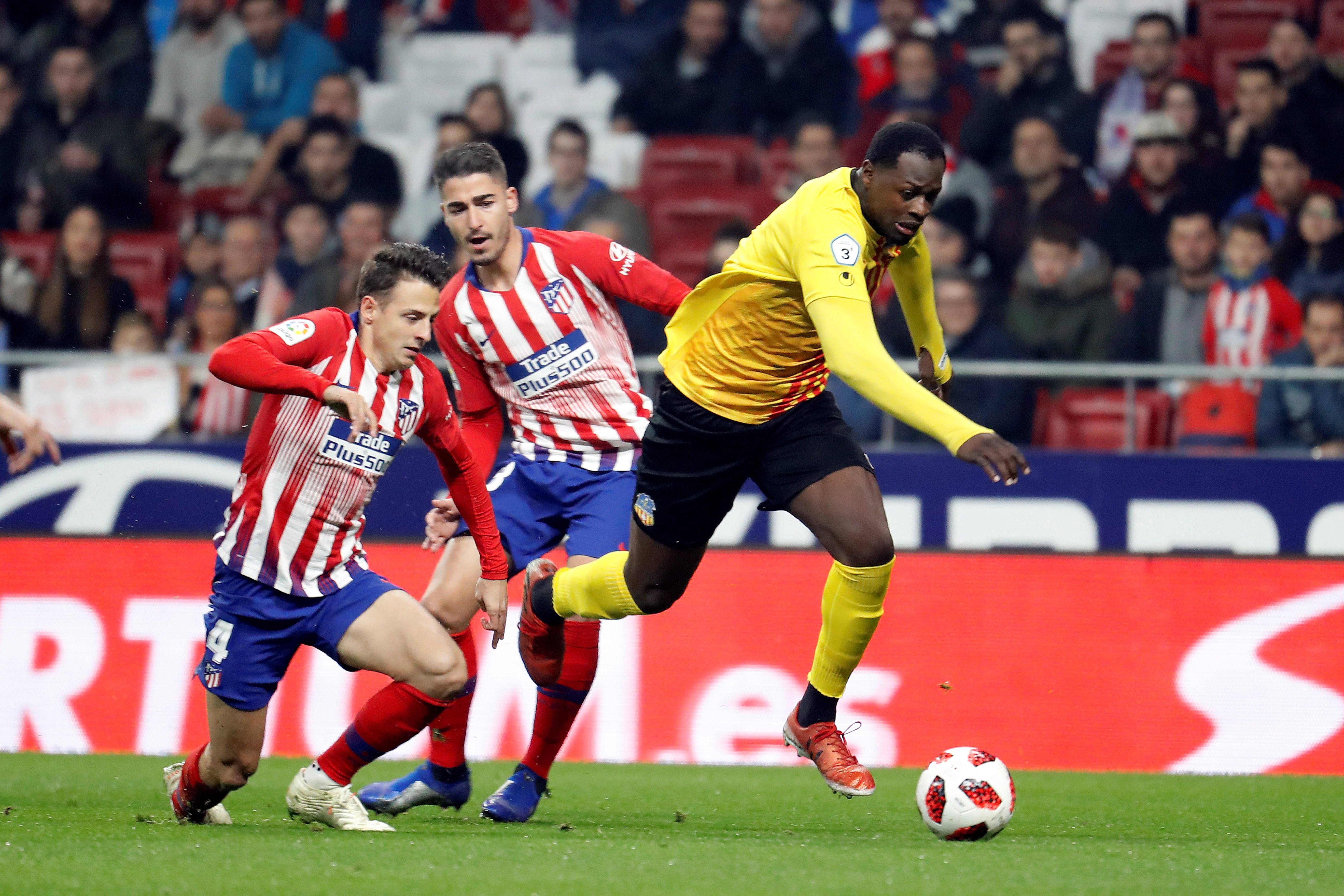 关于西甲重磅对决：梅西迎战意大利，争议判罚的信息