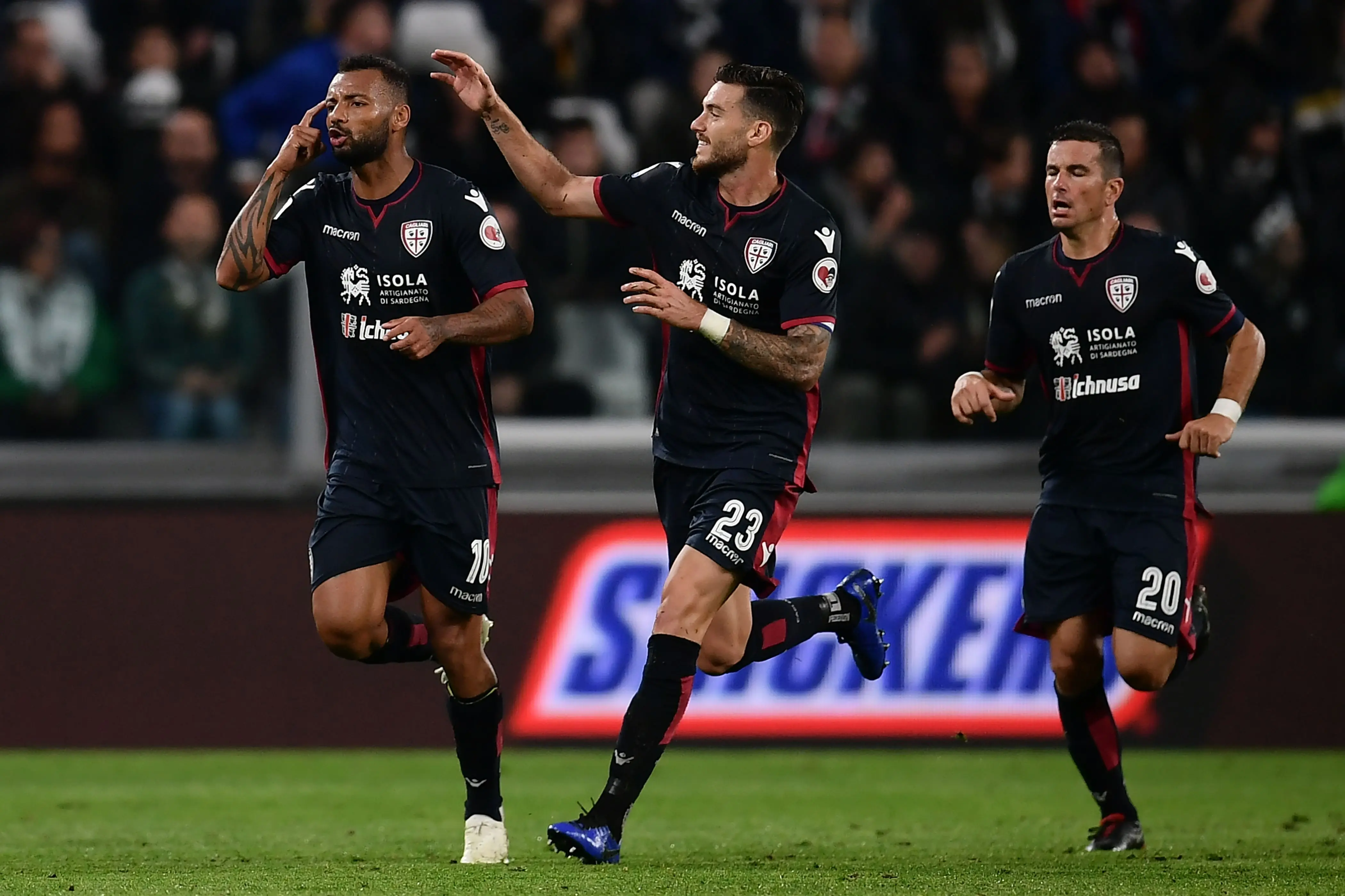 关于AC米兰主场击败对手，保持不败纪录的信息