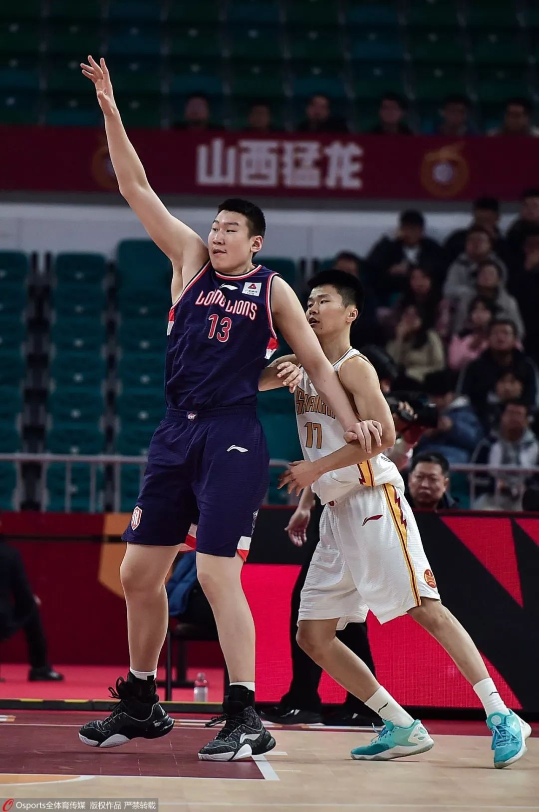 陕西男篮客场大败，输给广州队