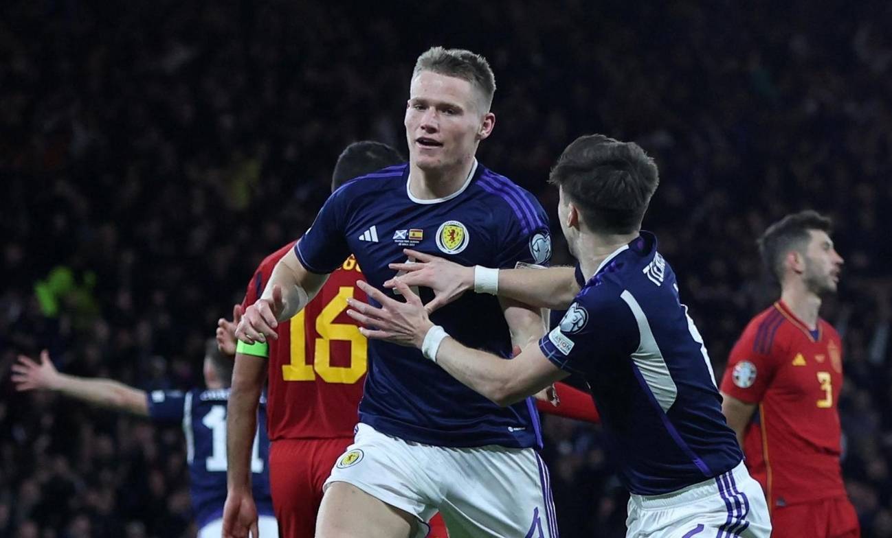 苏格兰不敌荷兰，欧国联附加赛首轮遭遇失利的简单介绍