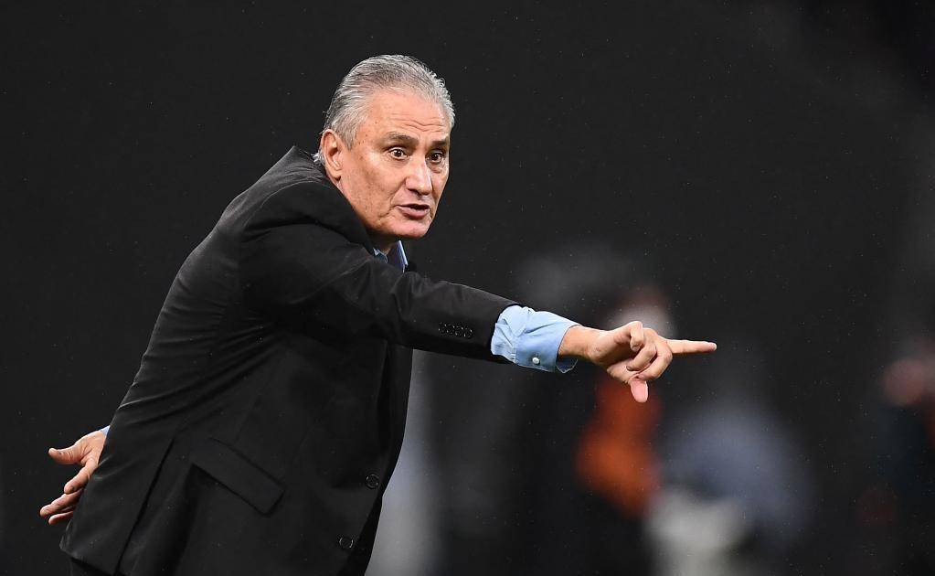 包含雄鹿兵不血刃击败太阳，轻松保持不败的词条