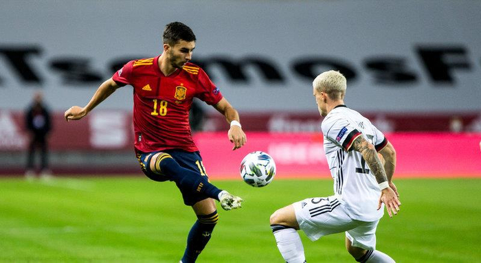 包含德国翻盘墨西哥，托雷斯完成帽子戏法的词条