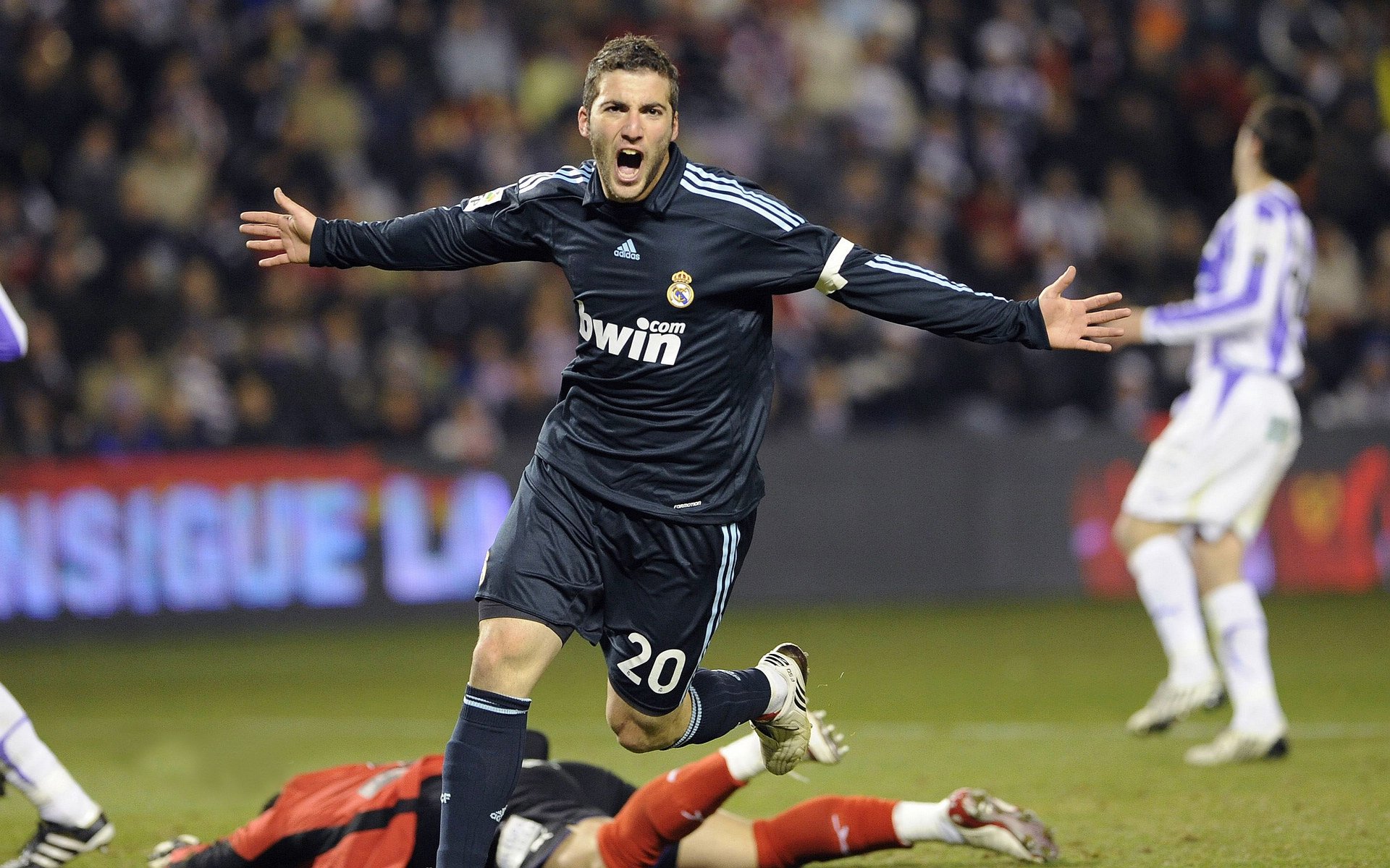 从骑士到世界，米切尔的NBA救赎与2026世界杯领袖之路